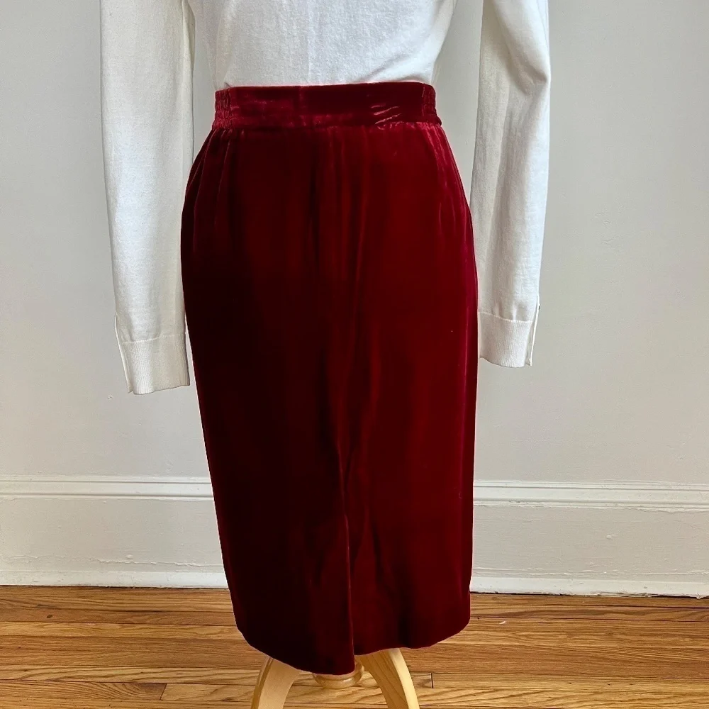Vintage NWT Elisabeth Silk Velvet Crimson Red Velour Pencil High Waist Skirt 18P